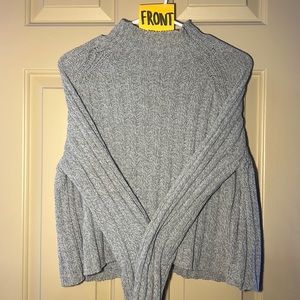 American Eagle Gray Seater Turtleneck, Size Medium!